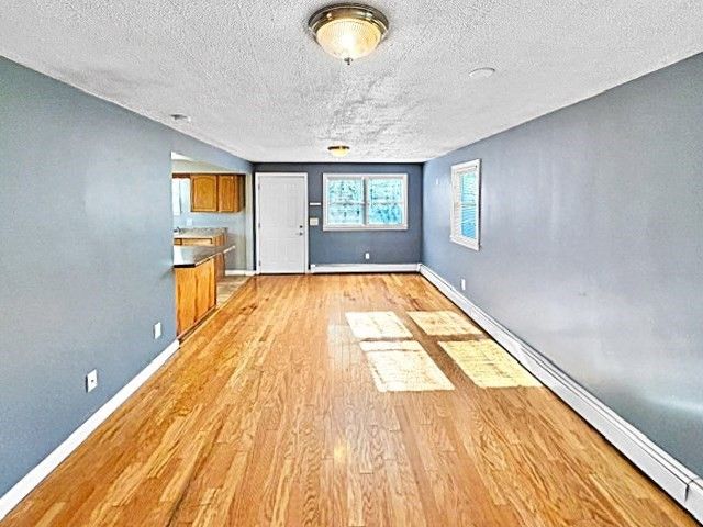 34 Marjorie St, Worcester, MA 01604