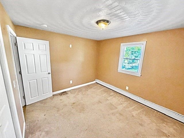 34 Marjorie St, Worcester, MA 01604