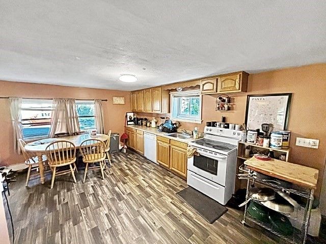 34 Marjorie St, Worcester, MA 01604