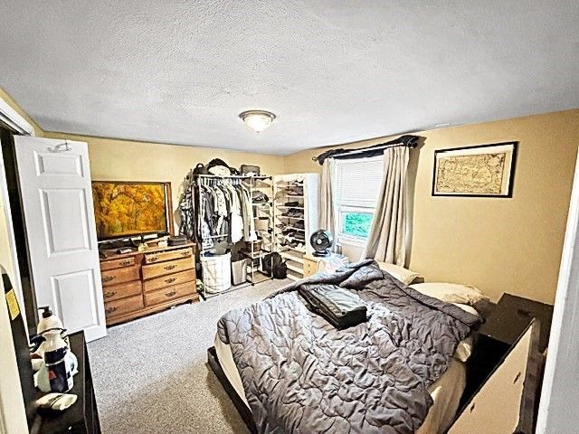 34 Marjorie St, Worcester, MA 01604