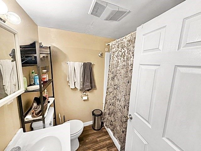 34 Marjorie St, Worcester, MA 01604