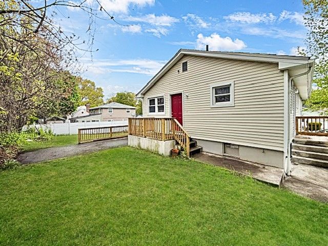 34 Marjorie St, Worcester, MA 01604