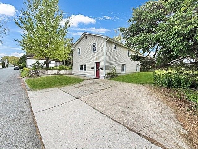 34 Marjorie St, Worcester, MA 01604