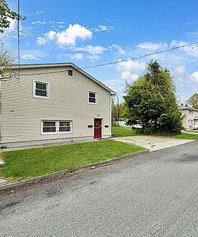 34 Marjorie St, Worcester, MA 01604