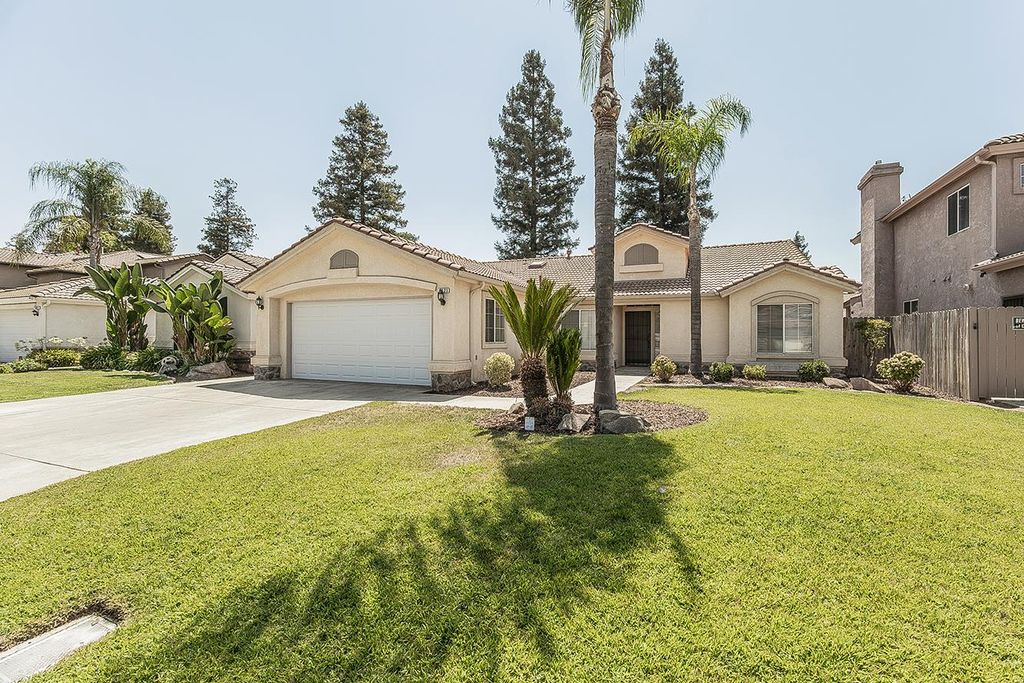 Image 1 of property listing at 6023 W Alluvial Avenue, Fresno, CA 93722