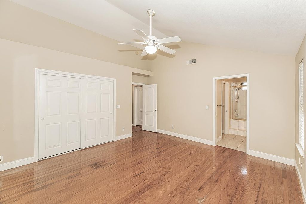 Image 16 of property listing at 6023 W Alluvial Avenue, Fresno, CA 93722