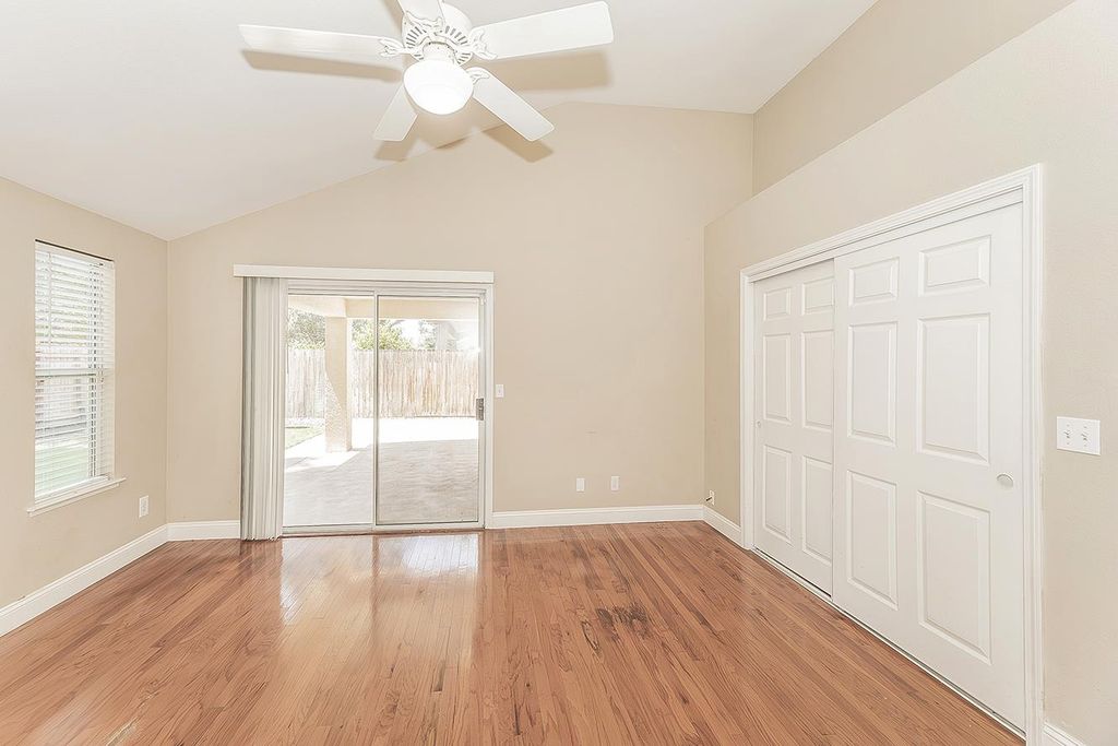 Image 18 of property listing at 6023 W Alluvial Avenue, Fresno, CA 93722
