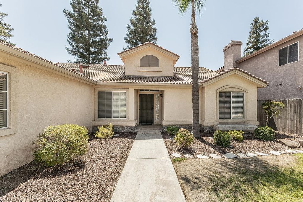 Image 3 of property listing at 6023 W Alluvial Avenue, Fresno, CA 93722