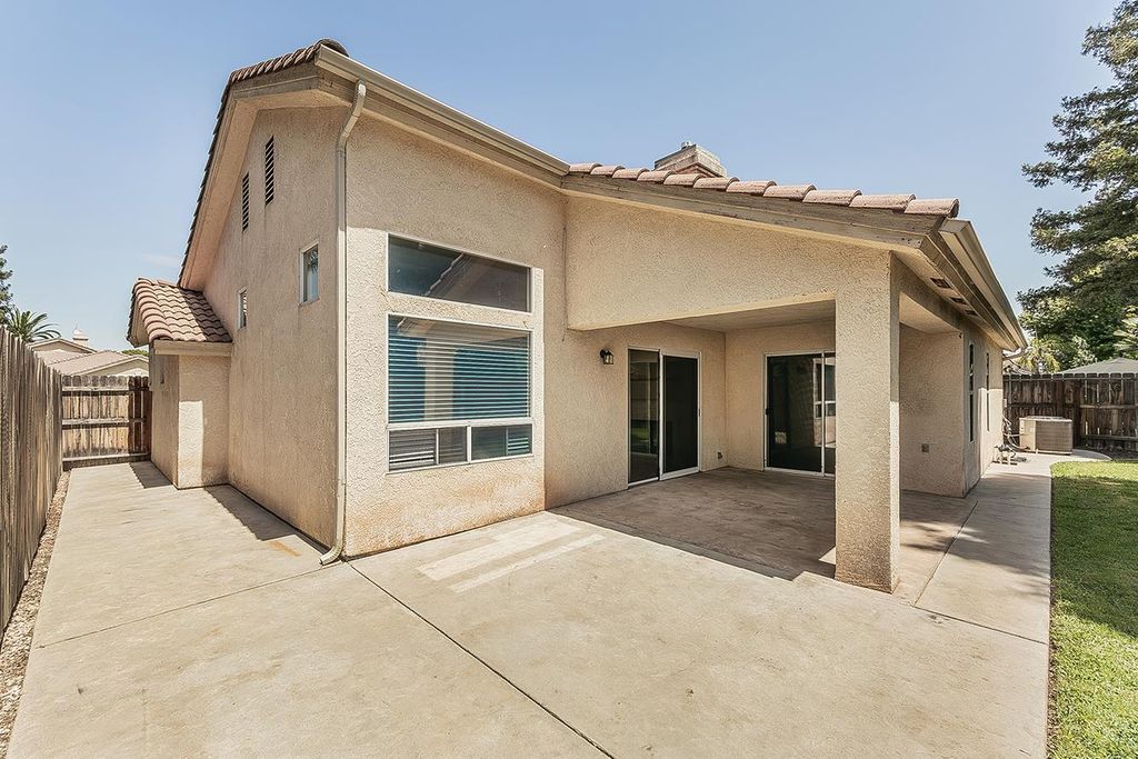 Image 33 of property listing at 6023 W Alluvial Avenue, Fresno, CA 93722
