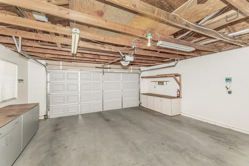 Image 38 of property listing at 6023 W Alluvial Avenue, Fresno, CA 93722