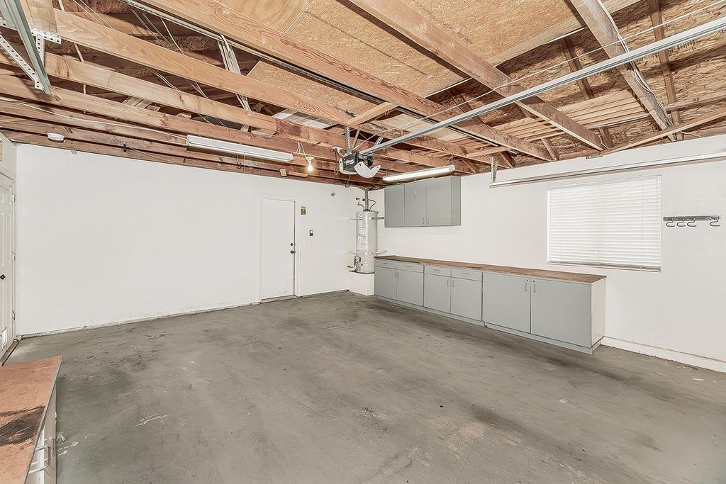 Image 39 of property listing at 6023 W Alluvial Avenue, Fresno, CA 93722