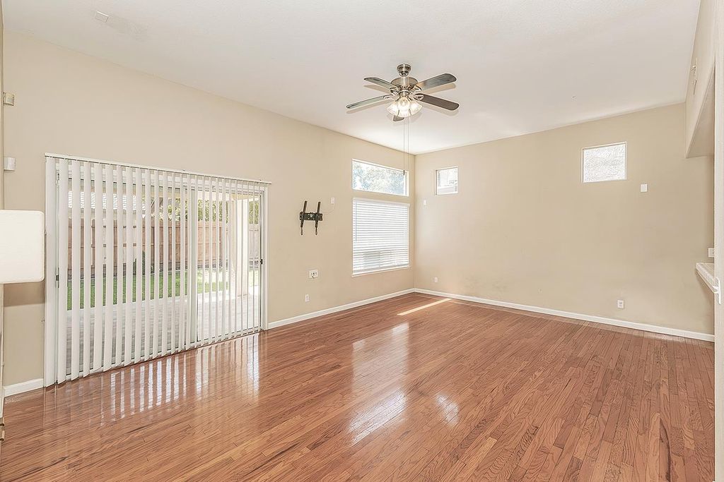 Image 5 of property listing at 6023 W Alluvial Avenue, Fresno, CA 93722
