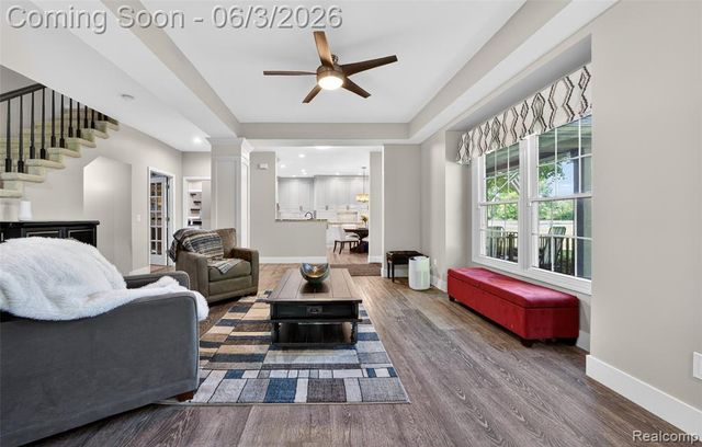 156 Sandhills Lane, Lake Orion, MI 48362
