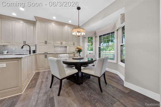 156 Sandhills Lane, Lake Orion, MI 48362