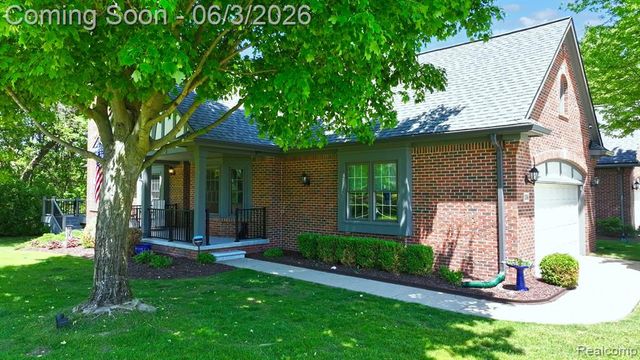 156 Sandhills Lane, Lake Orion, MI 48362