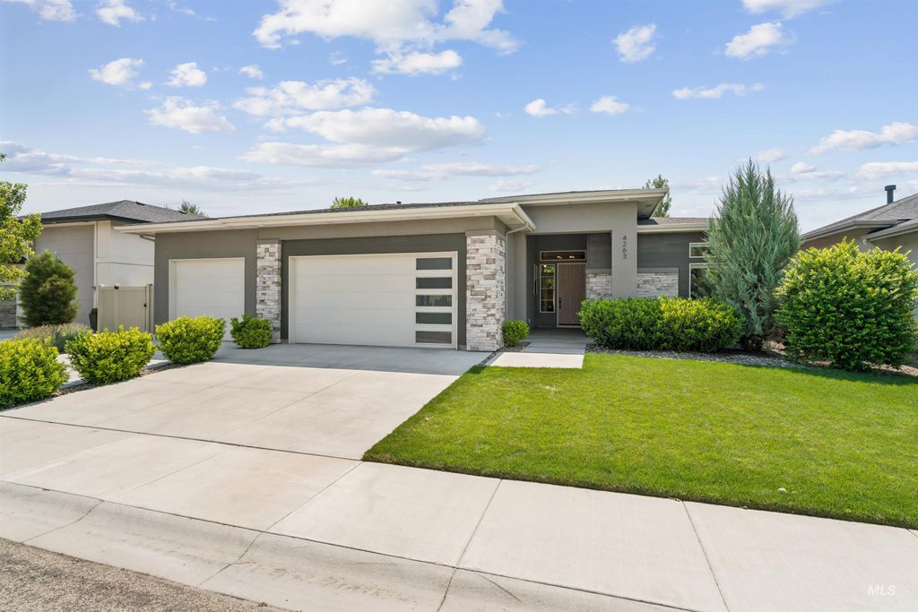 4263 E Divide Pass St, Meridian, ID 83642 photo 2