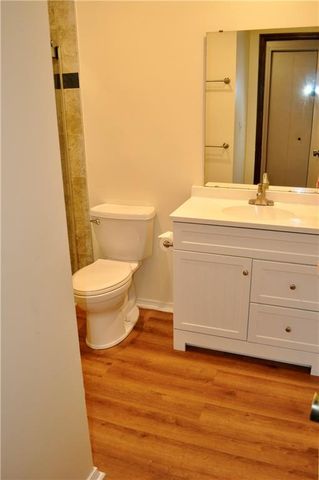 6638 Halsey Street, Shawnee, KS 66216
