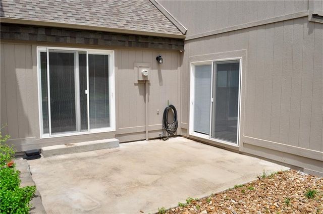6638 Halsey Street, Shawnee, KS 66216