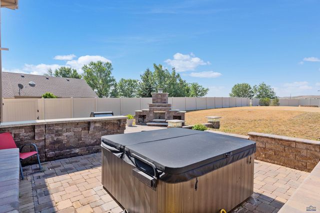 653 ENCHANTMENT RD, Rapid City, SD 57701
