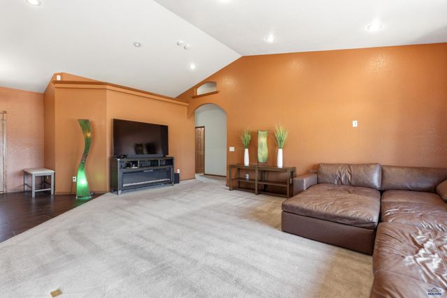 653 ENCHANTMENT RD, Rapid City, SD 57701