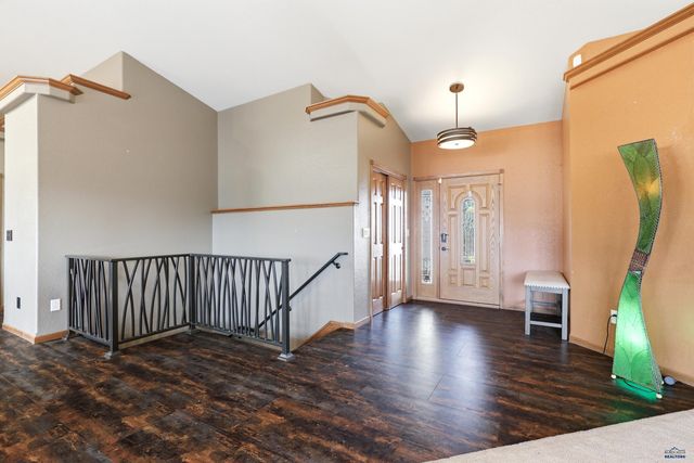 653 ENCHANTMENT RD, Rapid City, SD 57701