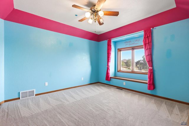 653 ENCHANTMENT RD, Rapid City, SD 57701