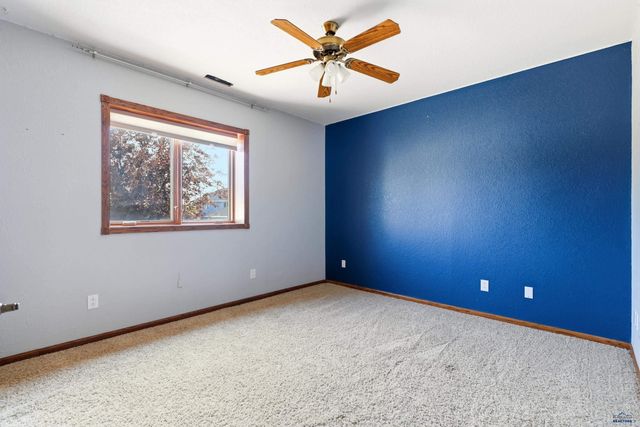 653 ENCHANTMENT RD, Rapid City, SD 57701