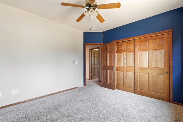 653 ENCHANTMENT RD, Rapid City, SD 57701