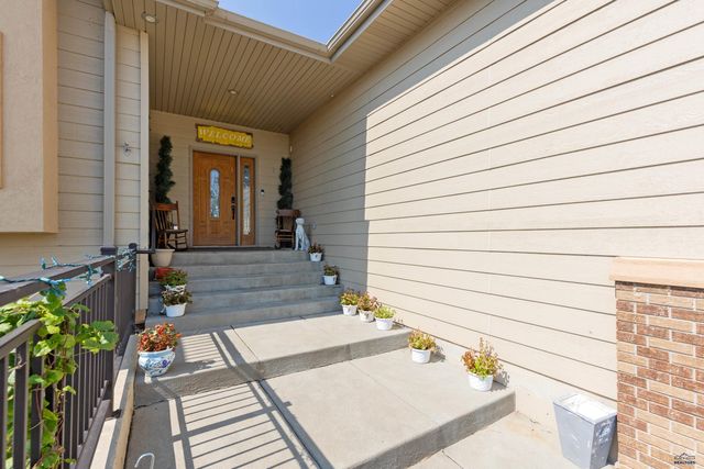 653 ENCHANTMENT RD, Rapid City, SD 57701
