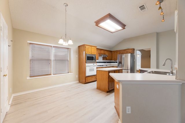 2002 Brook Tree Drive, Garland, TX 75040