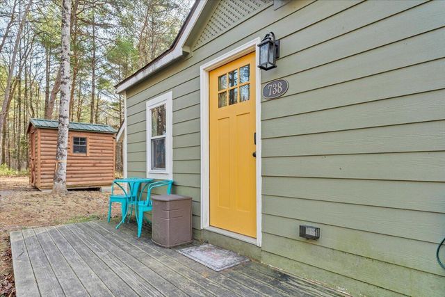 738 Jerry LN NE, Check, VA 24072