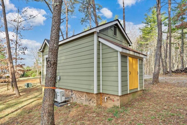 738 Jerry LN NE, Check, VA 24072