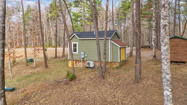 738 Jerry LN NE, Check, VA 24072
