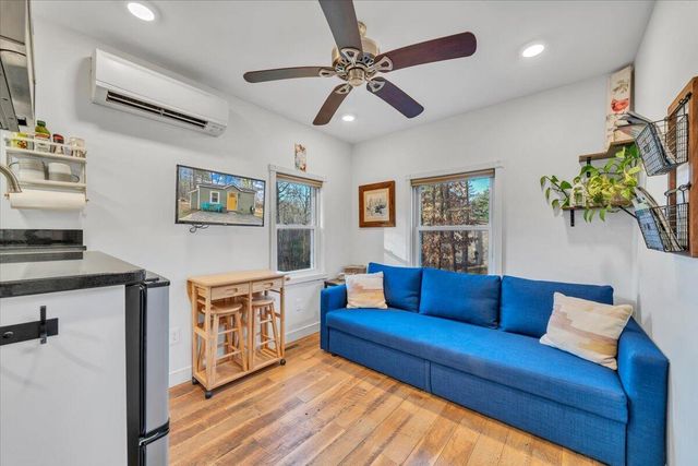 738 Jerry LN NE, Check, VA 24072