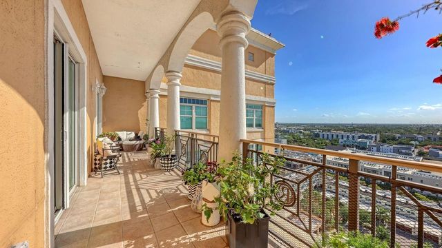 750 N TAMIAMI TRAIL PH08, Sarasota, FL 34236