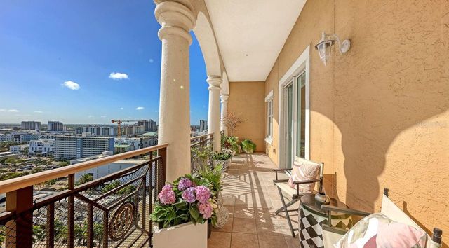 750 N TAMIAMI TRAIL PH08, Sarasota, FL 34236