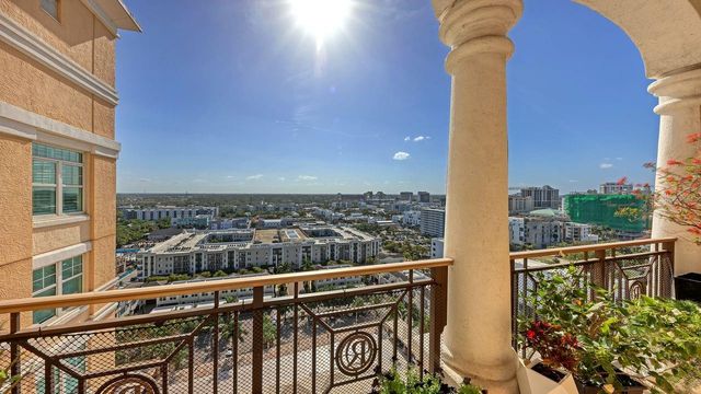 750 N TAMIAMI TRAIL PH08, Sarasota, FL 34236