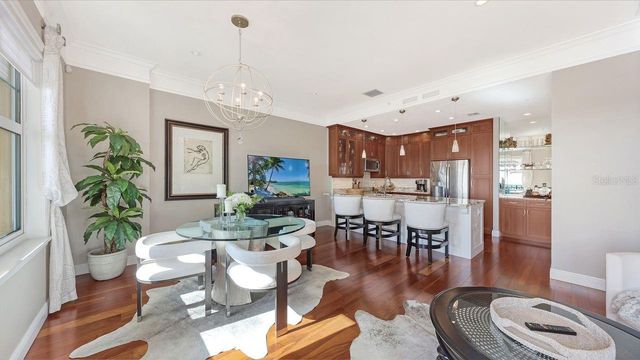 750 N TAMIAMI TRAIL PH08, Sarasota, FL 34236