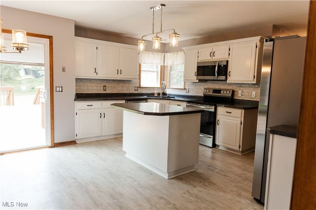 3069 W Castle Circle NW, Massillon, OH 44647