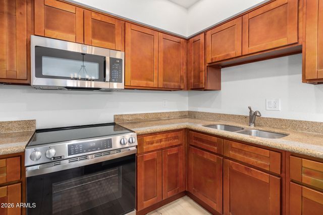 949 S MCCLINTOCK Drive 3, Tempe, AZ 85281