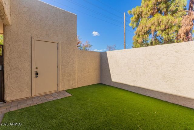 949 S MCCLINTOCK Drive 3, Tempe, AZ 85281