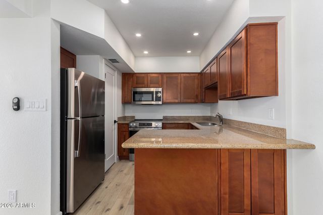 949 S MCCLINTOCK Drive 3, Tempe, AZ 85281