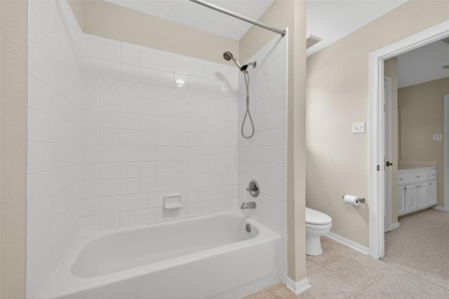 11711 Summer Brook Court, Pearland, TX 77584