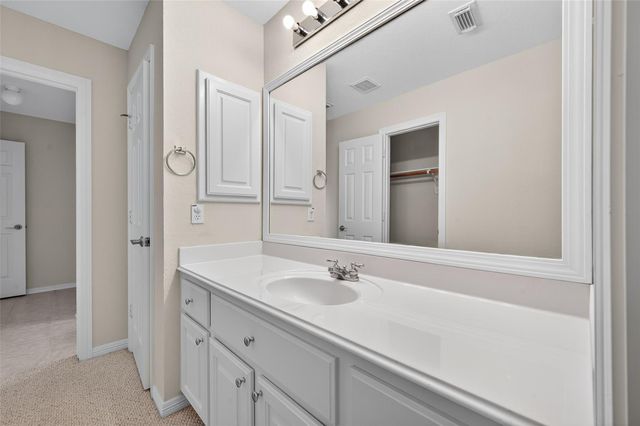 11711 Summer Brook Court, Pearland, TX 77584