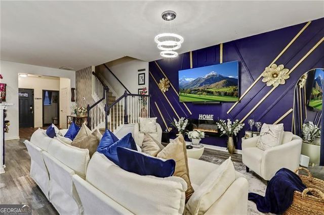 4048 Carlinswood Way, Stone Mountain, GA 30083