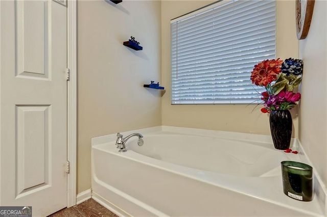 4048 Carlinswood Way, Stone Mountain, GA 30083