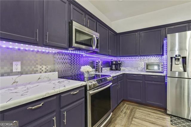 4048 Carlinswood Way, Stone Mountain, GA 30083