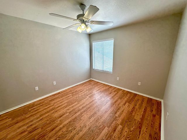 1329 E Cathedral Rock Drive, Phoenix, AZ 85048