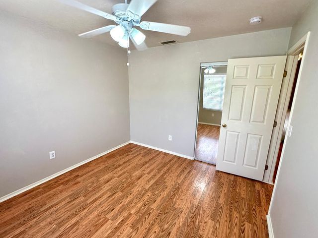 1329 E Cathedral Rock Drive, Phoenix, AZ 85048