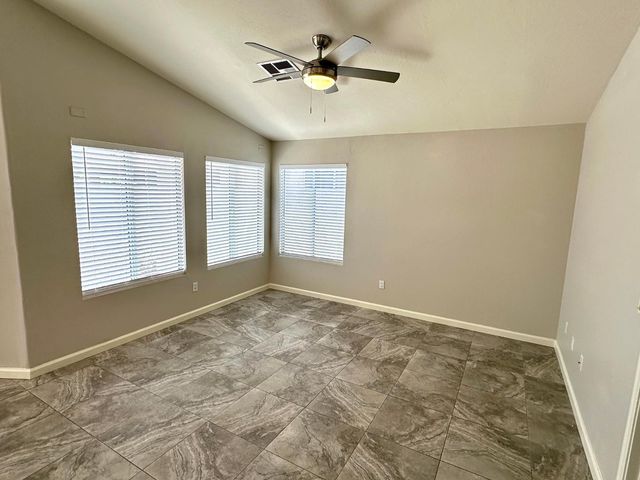 1329 E Cathedral Rock Drive, Phoenix, AZ 85048